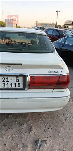 تۆیۆتا کراون